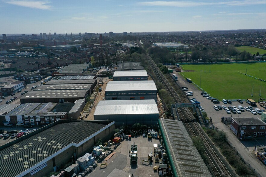 10 Endermere Rd, Coventry for sale - Building Photo - Image 1 of 7
