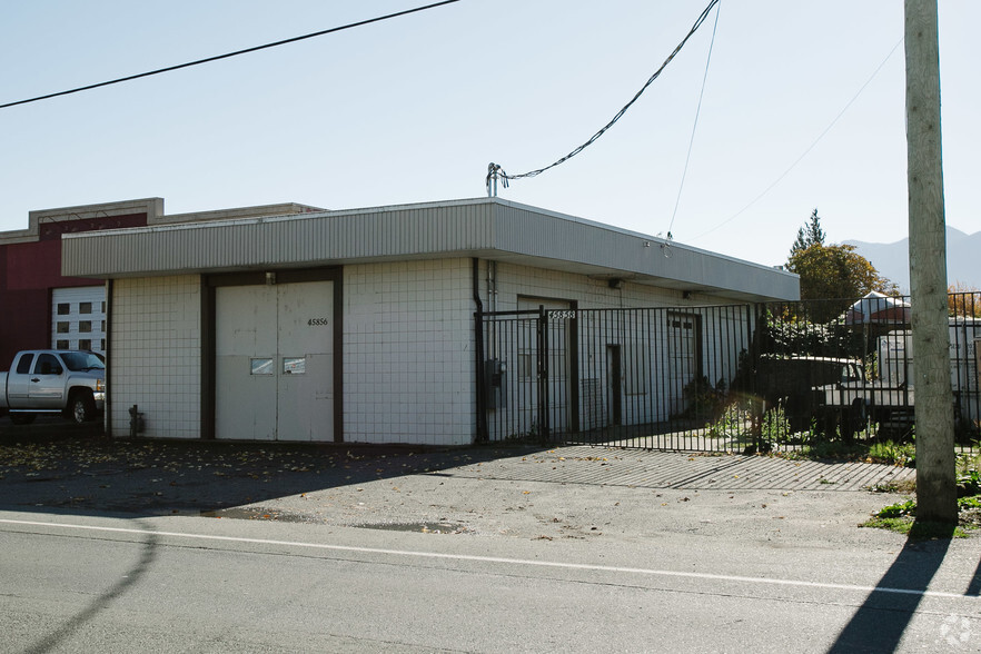 45856-45858 Railway Ave, Chilliwack, BC for sale - Primary Photo - Image 1 of 1