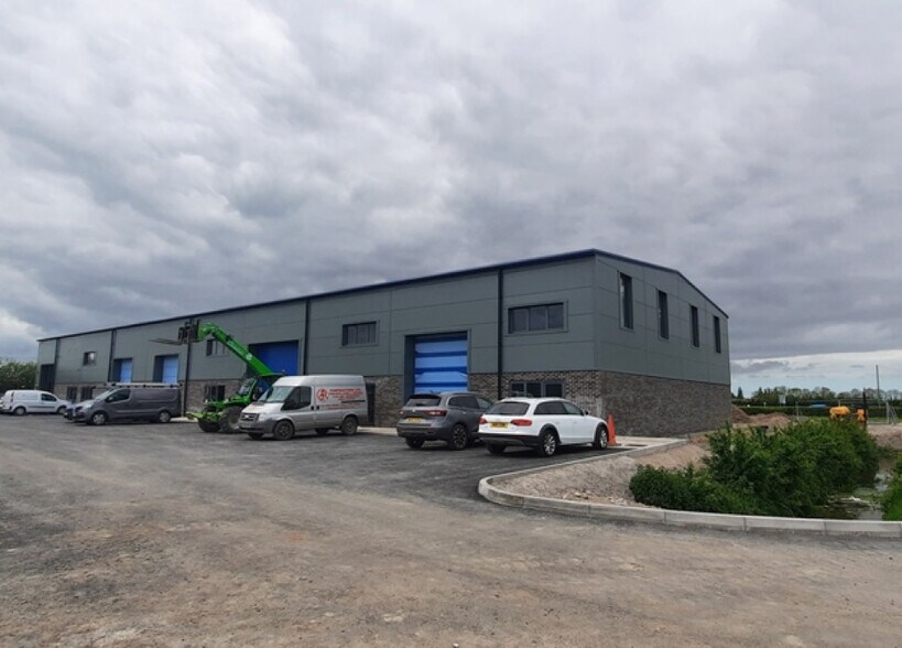 Bristol Rd, Highbridge to rent - Building Photo - Image 2 of 3