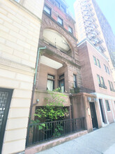 4 E 78th St, New York, NY for rent Building Photo- Image 1 of 6