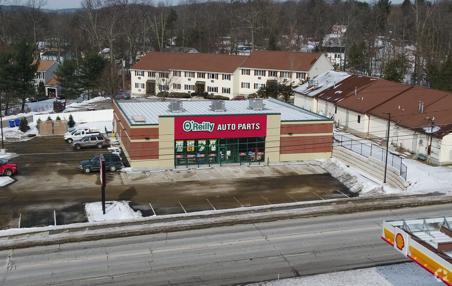 1019 E Main St, Torrington, CT for sale - Primary Photo - Image 1 of 1