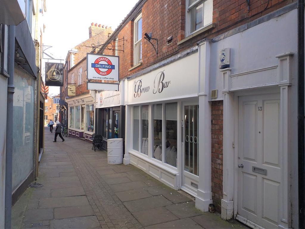 15 Dolphin Ln, Boston to rent Building Photo- Image 1 of 5