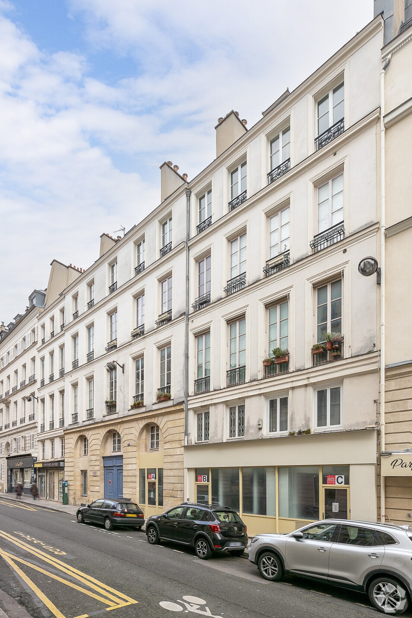 Build-to-Rent in Paris for sale Primary Photo- Image 1 of 11