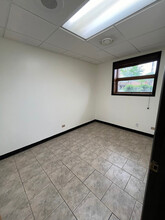 401 N York Rd, Elmhurst, IL for rent Interior Photo- Image 1 of 7