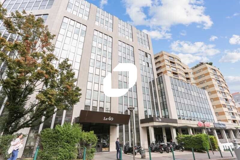 Office in Suresnes for sale Building Photo- Image 1 of 13