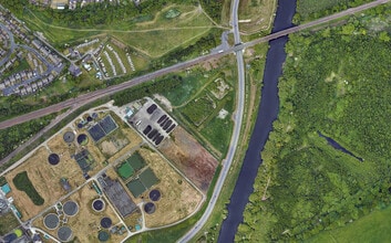 City Field Ct, Wakefield, WYK - Aerial  map view