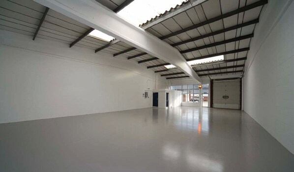 Hall Rd, Hemel Hempstead for sale Interior Photo- Image 1 of 1