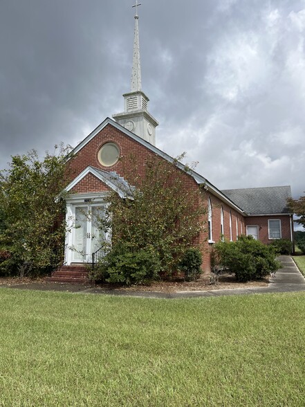 21215 Buckhorn Quarter Rd, Courtland, VA for sale - Primary Photo - Image 1 of 5