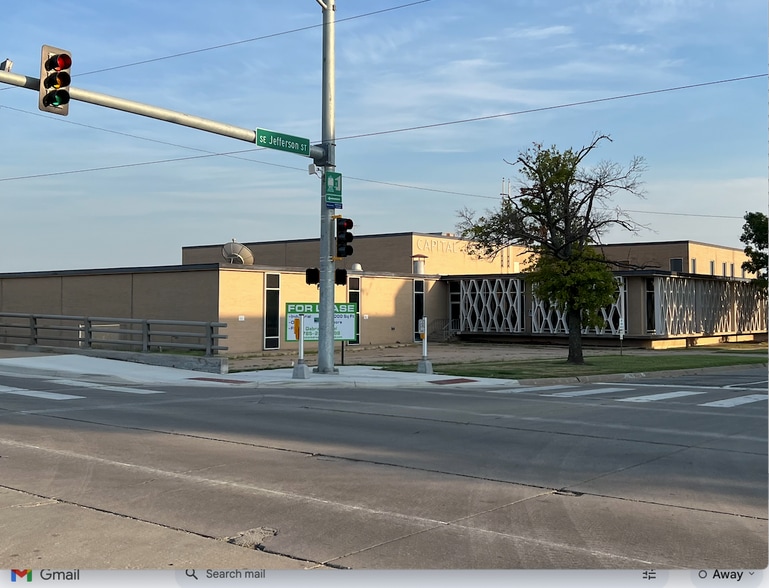 616 SE Jefferson St, Topeka, KS for sale - Building Photo - Image 1 of 1