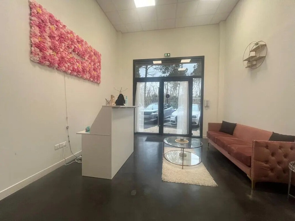 Location Bureaux 36 m² - Photo 1