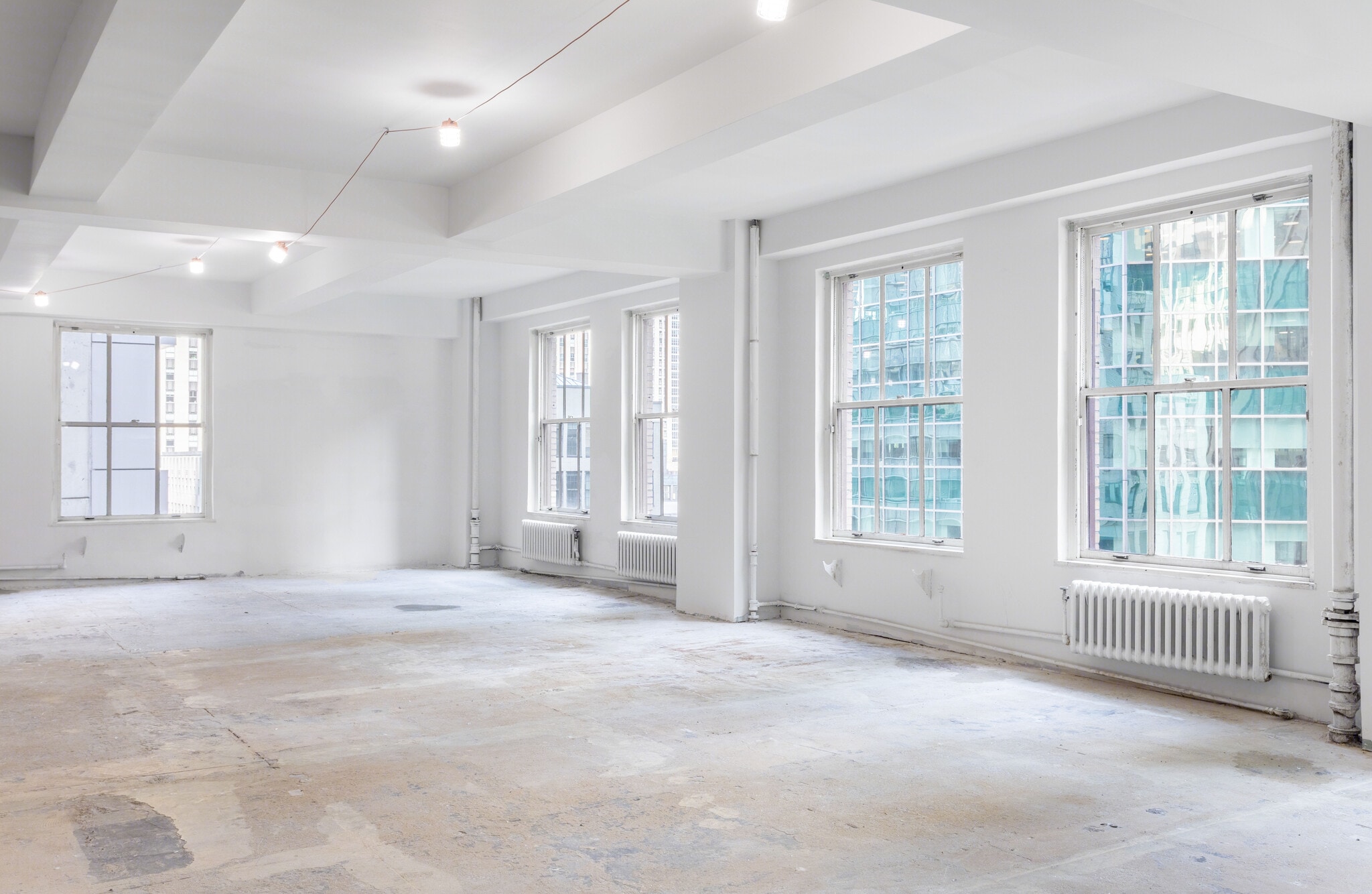 18 E 48th St, New York, NY to rent Interior Photo- Image 1 of 2