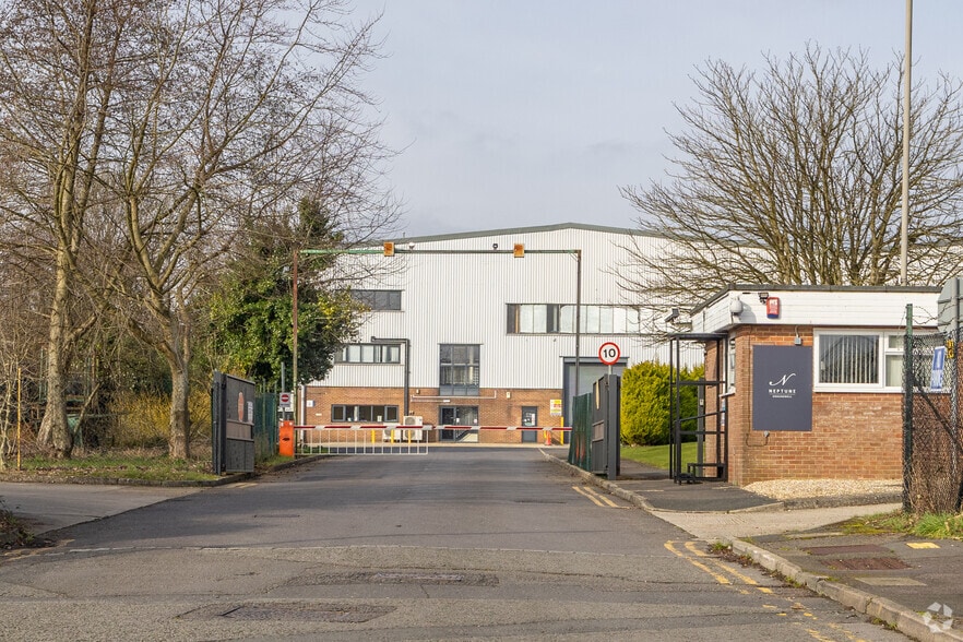 Stephenson Rd, Swindon for sale - Primary Photo - Image 1 of 1