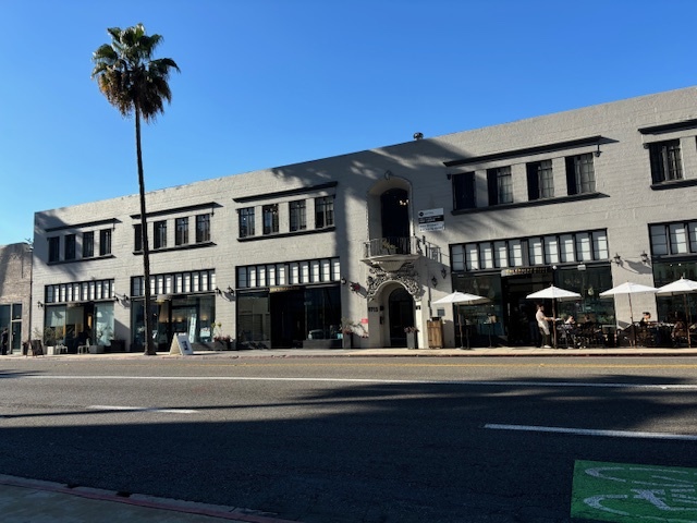 9701-9725 Santa Monica Blvd, Beverly Hills, CA for rent - Building Photo - Image 2 of 15