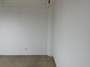 122 E 7th St, Los Angeles, CA to rent Interior Photo- Image 2 of 4