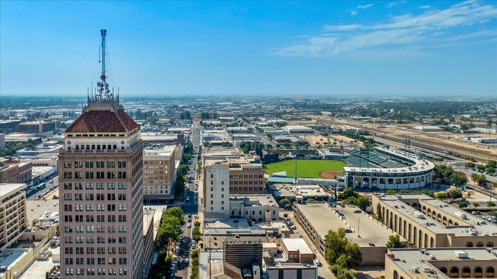 1127-1139 Fulton Mall, Fresno, CA for sale - Building Photo - Image 2 of 20