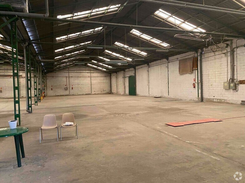 Industrial in Azuqueca de Henares, Guadalajara to rent - Building Photo - Image 1 of 15
