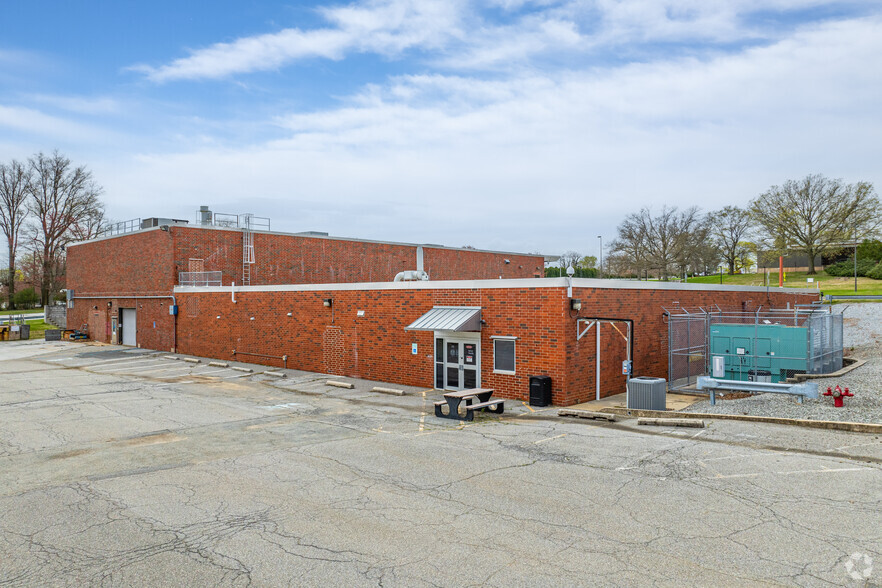 984 Centre Rd, Wilmington, DE for rent - Building Photo - Image 1 of 6