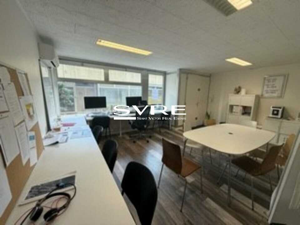 Office in Marseille to rent Building Photo- Image 1 of 7