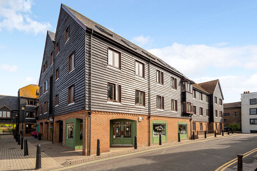 1-2 Strand Ct, Rye for sale - Primary Photo - Image 1 of 13