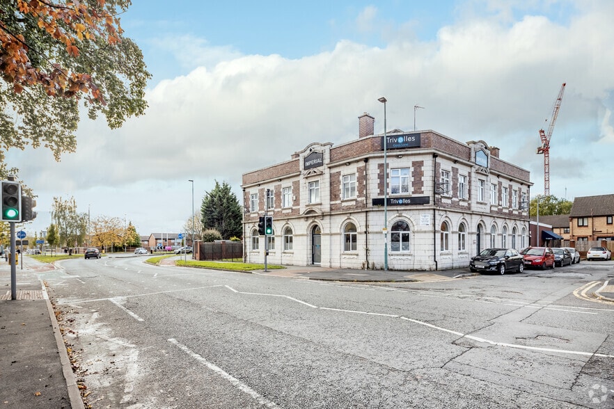 2 Cross Ln, Salford for sale - Building Photo - Image 2 of 3