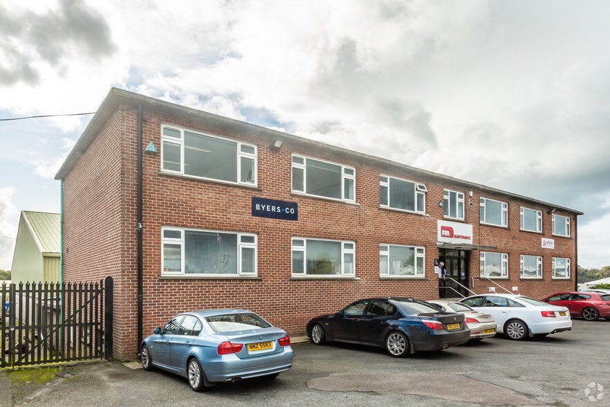 541 Saintfield Rd, Belfast for sale - Primary Photo - Image 1 of 1