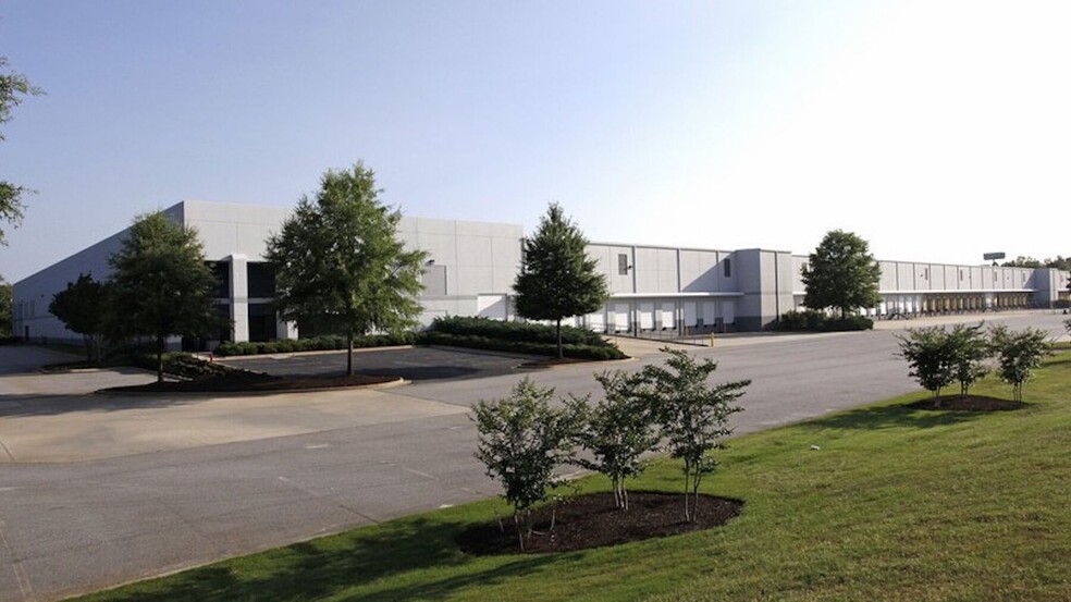 1200 Oakley Industrial Blvd, Fairburn, GA for rent - Building Photo - Image 1 of 12