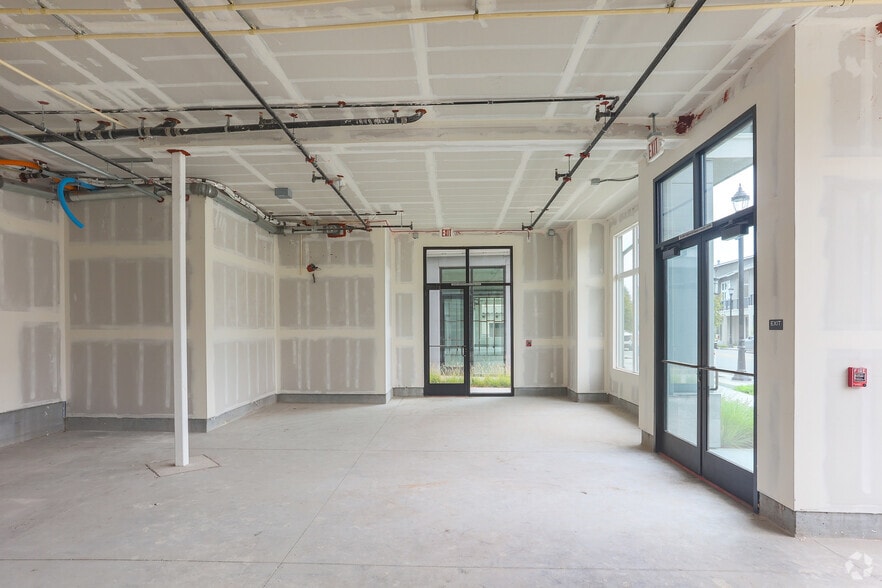 Aptos Village Retail/Office Condos portfolio of 7 properties for sale on LoopNet.co.uk - Matterport 3D Scan - Image 3 of 32