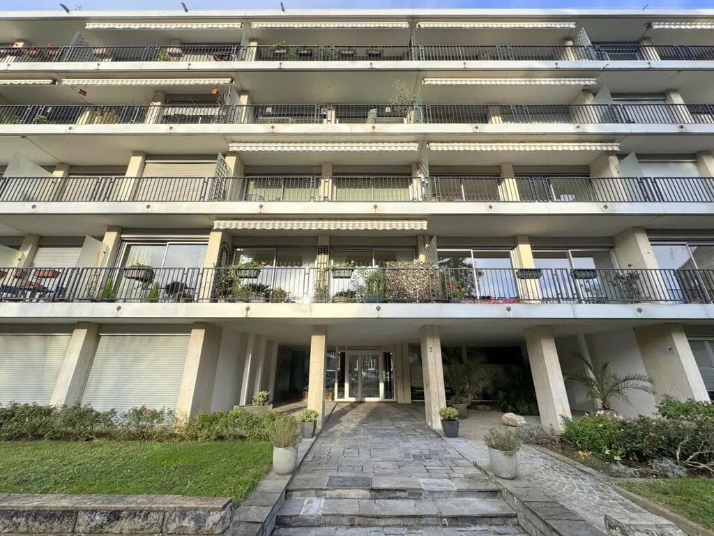 Vente Bureaux 67 m² - Photo 1