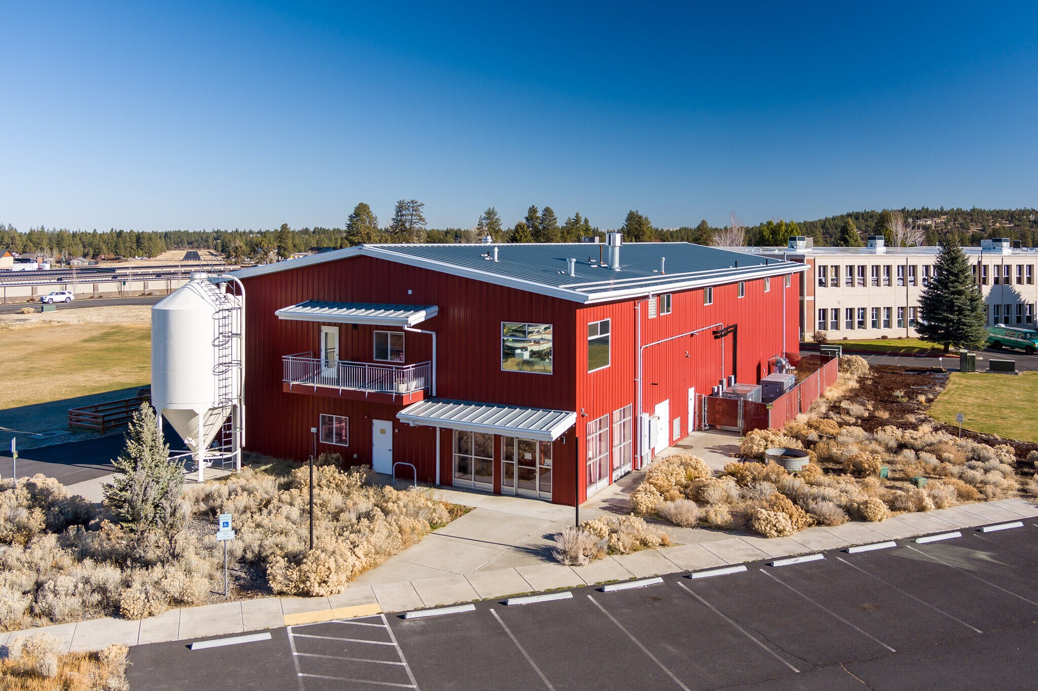 275 W Barclay Dr, Sisters, OR for sale Building Photo- Image 1 of 1