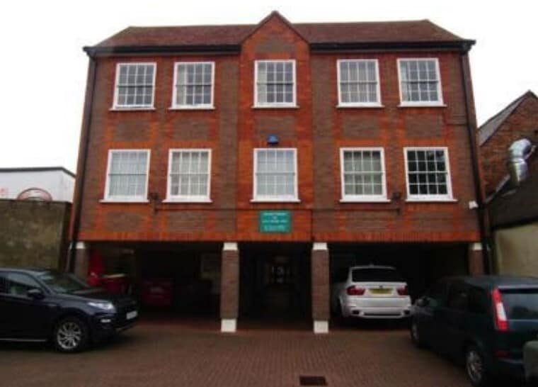 Lake St, Leighton Buzzard for sale Primary Photo- Image 1 of 1