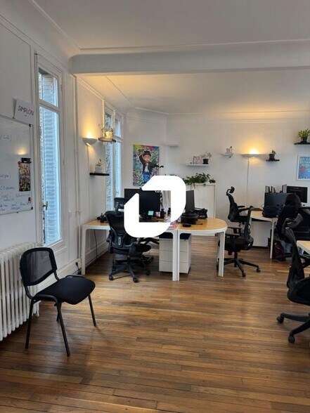 Office in Montreuil to rent - Interior Photo - Image 2 of 8