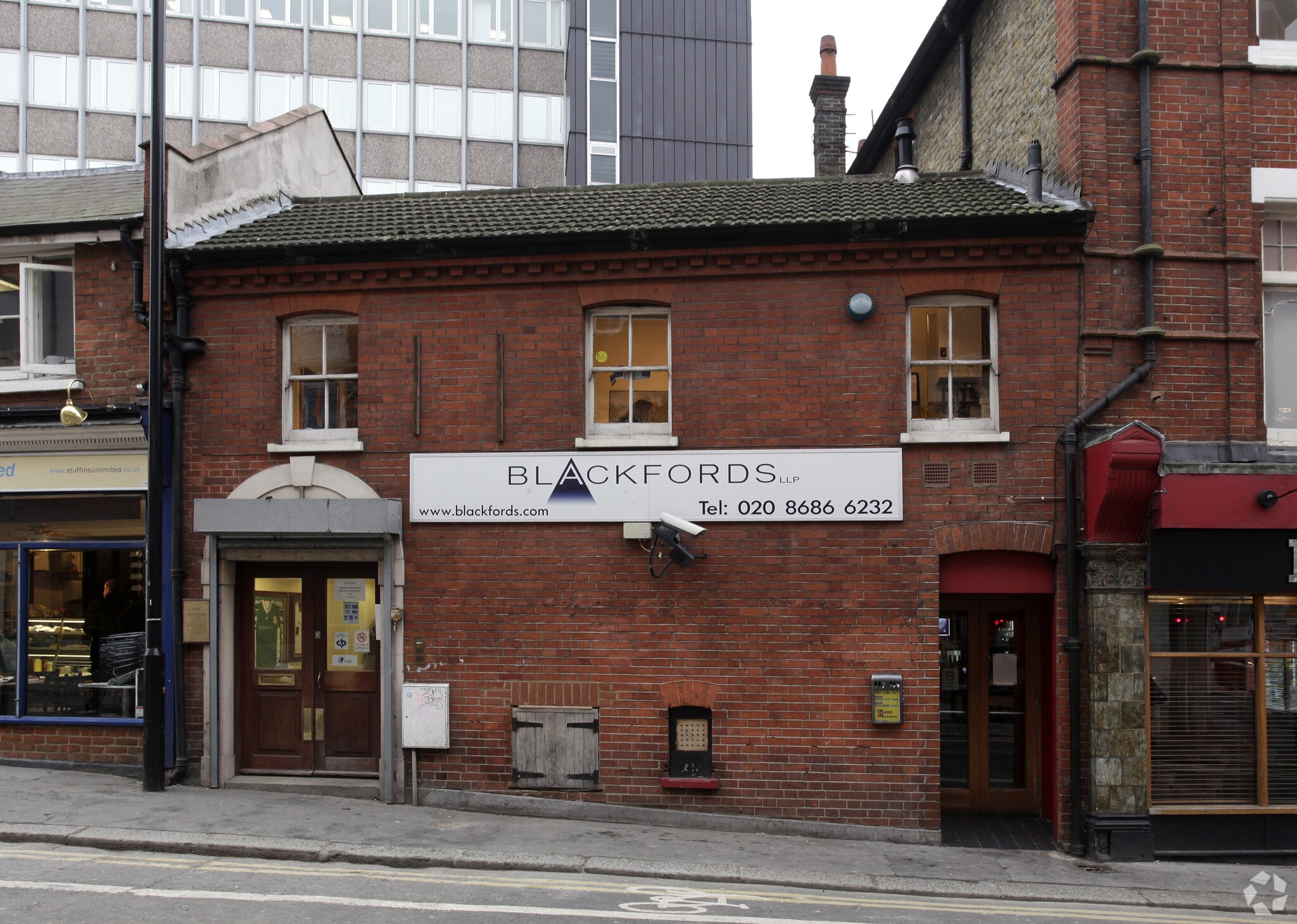 1-3 Mint Walk, Croydon to rent Primary Photo- Image 1 of 2