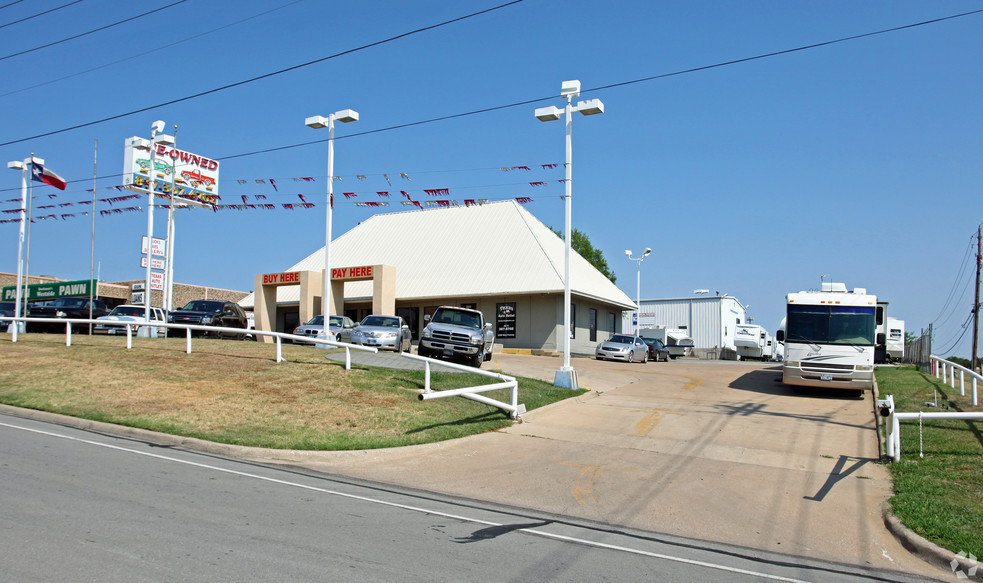 8200 West Fwy, Fort Worth, TX for sale - Primary Photo - Image 1 of 1