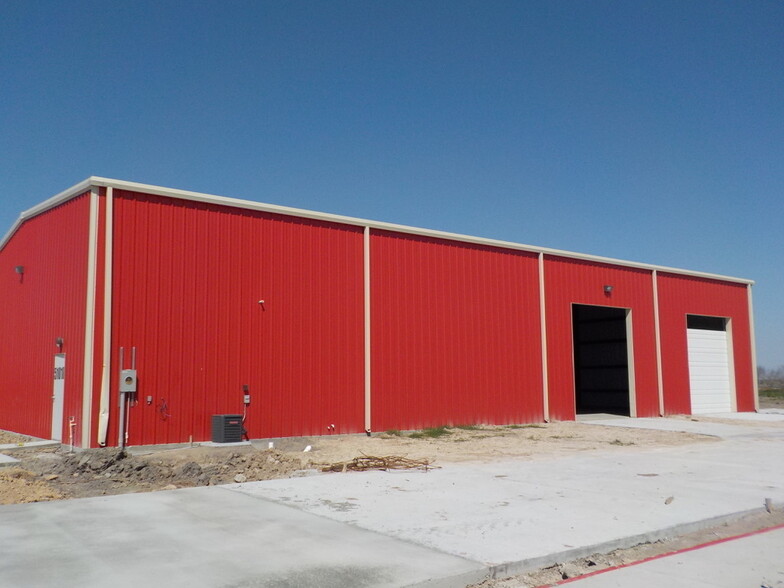 6201 FM 106 UNIT 6, Harlingen, TX for rent - Building Photo - Image 2 of 7