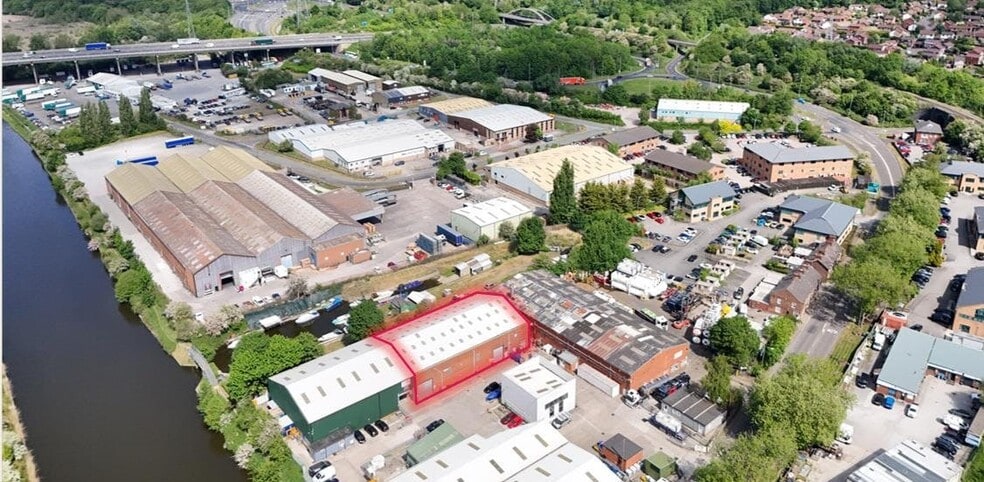 Clifton Rd, Runcorn to rent - Building Photo - Image 2 of 16