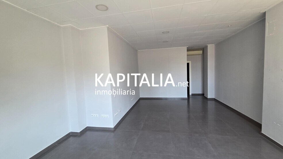 Retail in Ontinyent to rent - Interior Photo - Image 3 of 10