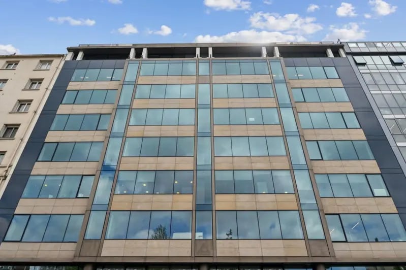 127 Avenue Charles De Gaulle, Neuilly-sur-Seine to rent - Building Photo - Image 3 of 14