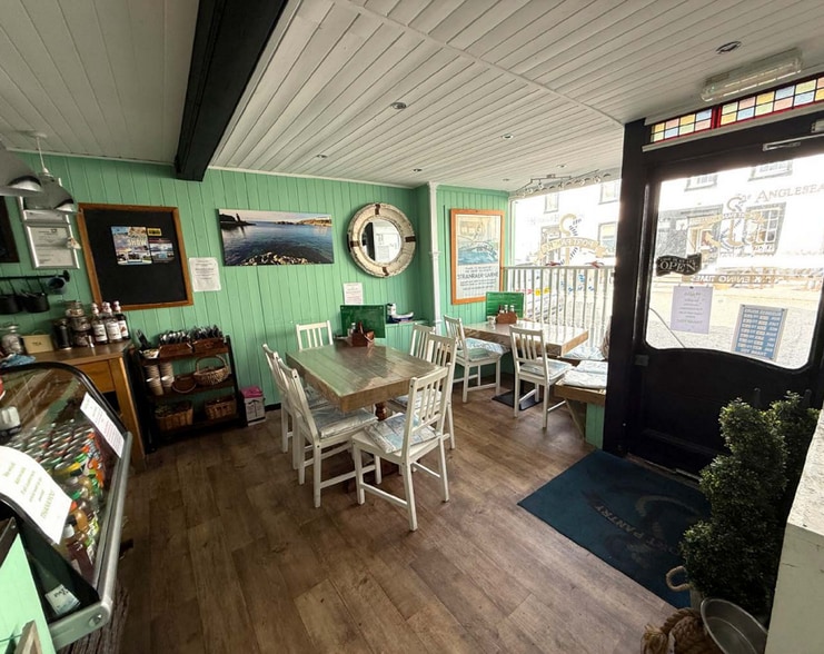 24 Main St, Portpatrick for sale - Interior Photo - Image 3 of 4