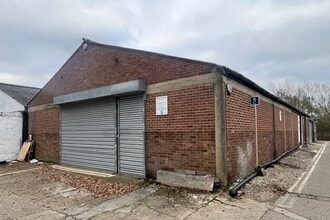 16 Mimram Rd, Hertford to rent Building Photo- Image 1 of 3