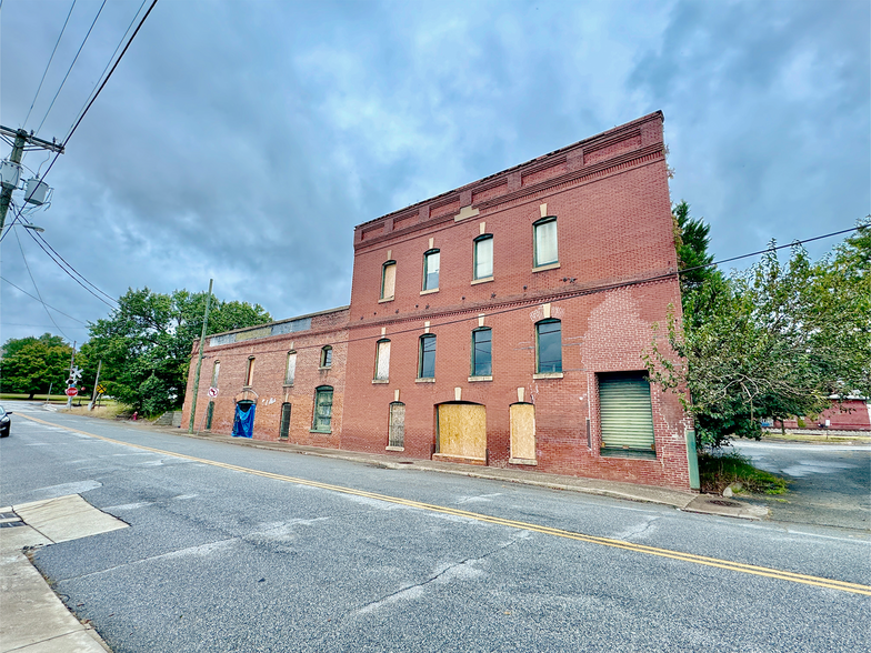 220 N Gadberry St, Union, SC for sale - Building Photo - Image 1 of 11