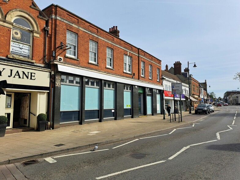 35 High St, Biggleswade for sale - Building Photo - Image 2 of 12