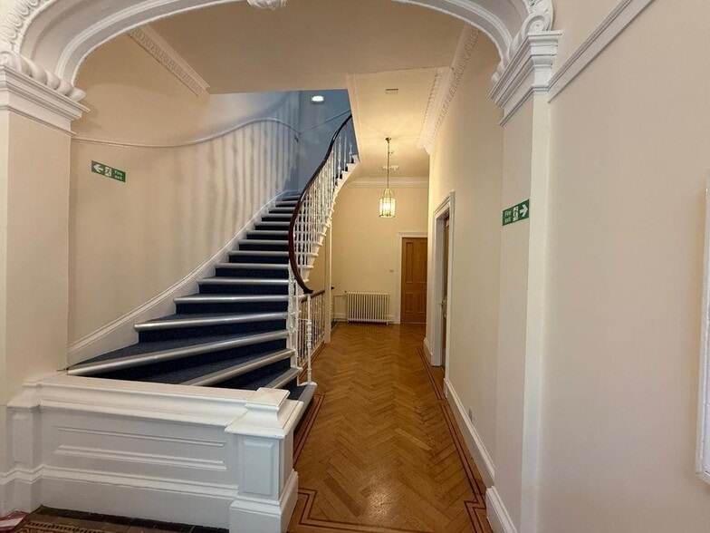 17 Sandyford Pl, Glasgow to rent - Building Photo - Image 2 of 25