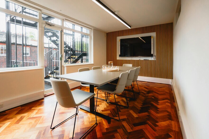 307-308 High Holborn, London to rent - Building Photo - Image 3 of 19