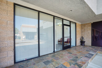 10316 Topanga Canyon Blvd, Chatsworth, CA for rent Building Photo- Image 2 of 26