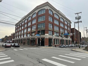 5051 Centre Ave, Pittsburgh, PA for rent Building Photo- Image 2 of 4