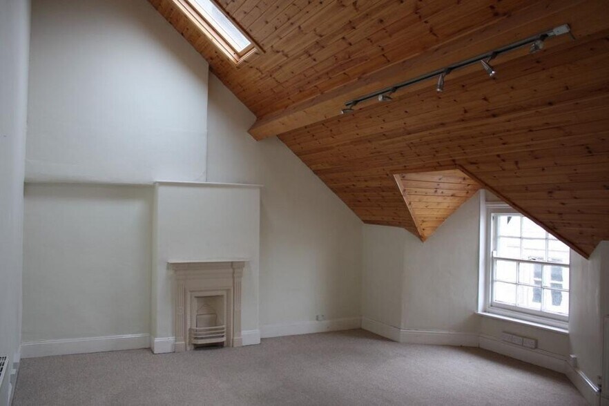 Station Road, Okehampton to rent - Building Photo - Image 2 of 5