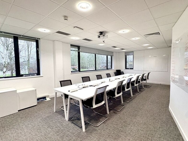 Aynho Rd, Banbury to rent - Building Photo - Image 3 of 11