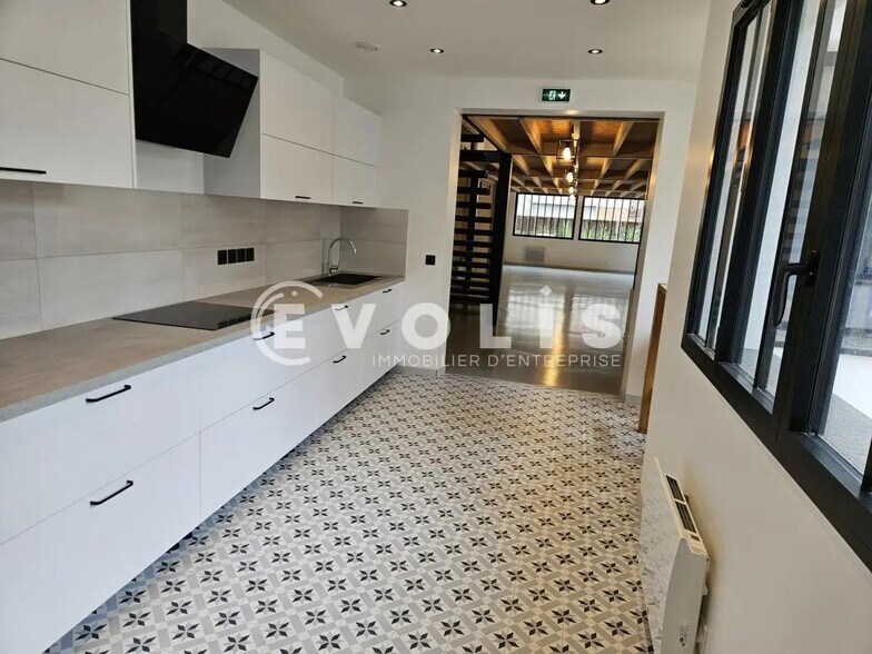 Office in Arcueil to rent - Interior Photo - Image 3 of 24