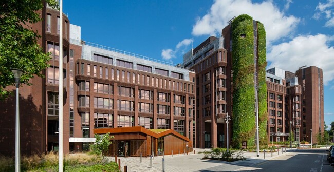 More details for Duke St, Woking - Office to Rent