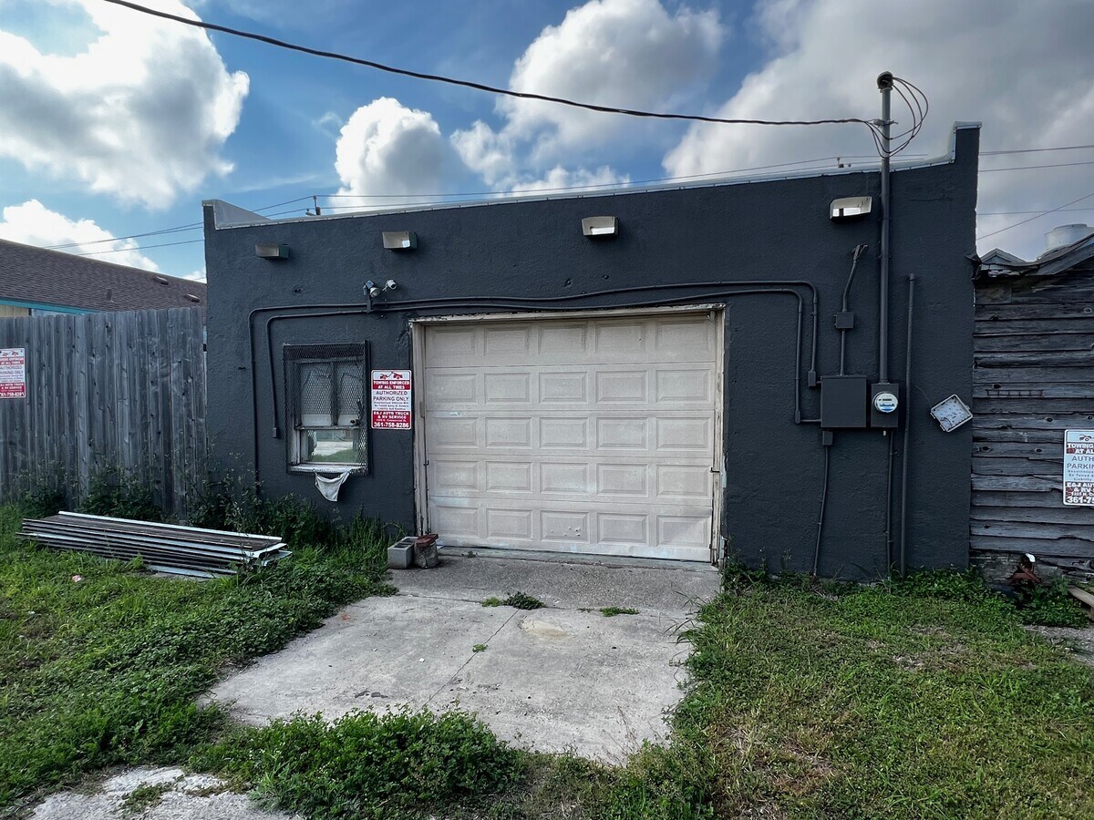 2824 S. Main, Ingleside 78362 Light Industrial for Sale UK